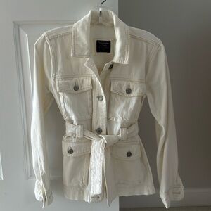 Women’s Abercrombie Denim Jacket with Belt XS